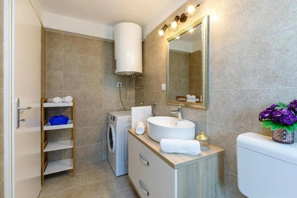 Holiday home Kuca Lilla Villa Loborika Croatia