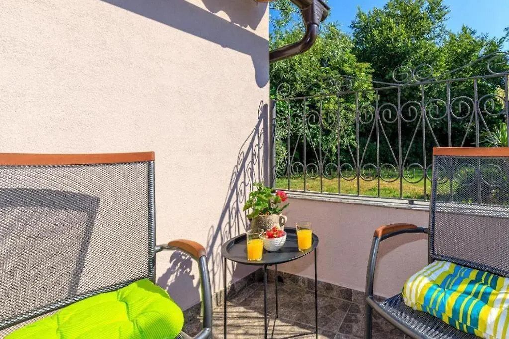 Kuca Lilla Villa Loborika