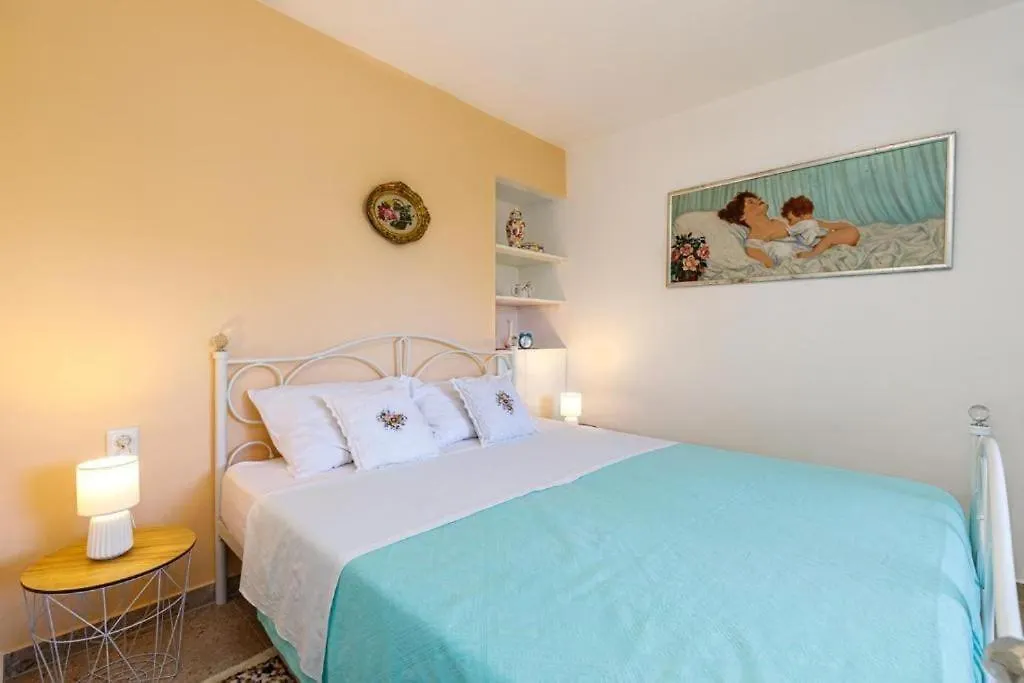Holiday home Kuca Lilla Villa Loborika